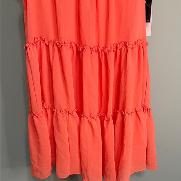 Gabby Skye Coral Ruffled Women’s Dress Size 6‎ - Picture 3 of 9